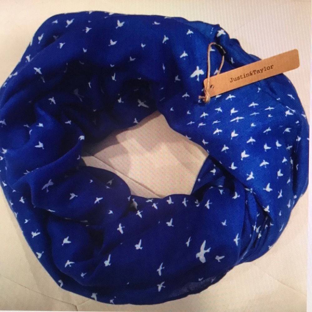 Justin & Taylor Hayley Bird Print Infinity Scarf